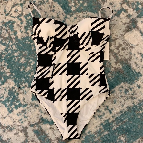 ONIA NWT ONE PIECE - Picture 2 of 6